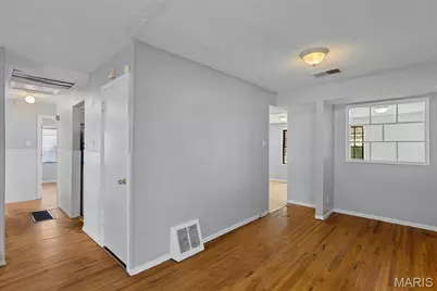 416 Lanark Road, Saint Louis, MO 63137 - Photo 17