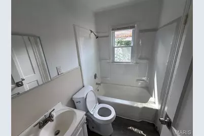 2326 Chambers Road, Saint Louis, MO 63136 - Photo 7