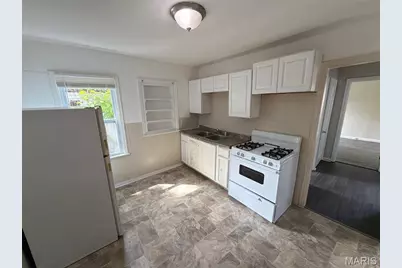 2326 Chambers Road, Saint Louis, MO 63136 - Photo 5