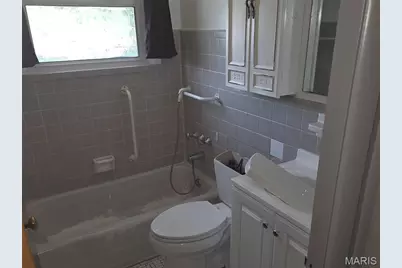 62 Bayview Court, Ferguson, MO 63135 - Photo 11