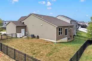 38 Huntleigh Park Ct, Wentzville, MO 63385 - Photo 33