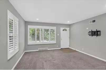 8418 Rosalie Avenue, Brentwood, MO 63144 - Photo 7