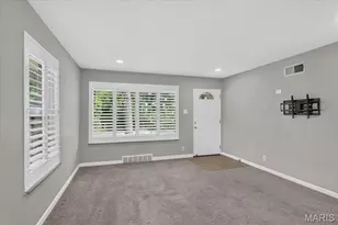 8418 Rosalie Ave, Brentwood, MO 63144 - Photo 7