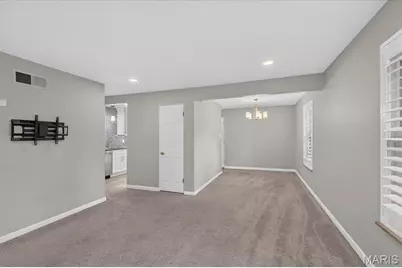 8418 Rosalie Avenue, Brentwood, MO 63144 - Photo 11