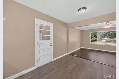 728 Pine Street, Saint Charles, MO 63301 - Photo 15