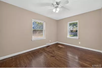 728 Pine Street, Saint Charles, MO 63301 - Photo 19
