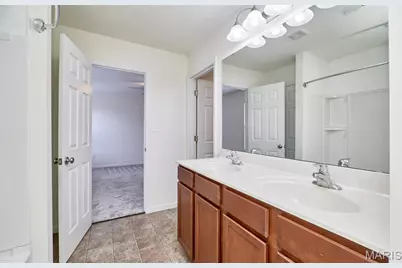 1810 Hyland Green Drive, O'Fallon, MO 63366 - Photo 23