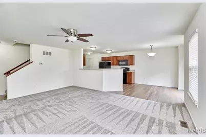 1810 Hyland Green Drive, O'Fallon, MO 63366 - Photo 7