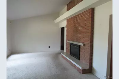 42 Harneywold Drive, Saint Louis, MO 63136 - Photo 5