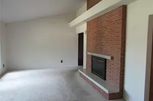 42 Harneywold Dr, Saint Louis, MO 63136 - Photo 5