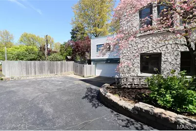 8045 Watkins, Saint Louis, MO 63105 - Photo 53