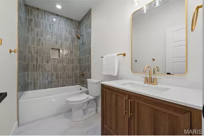 4252 Russell Boulevard, Saint Louis, MO 63110 - Photo 17