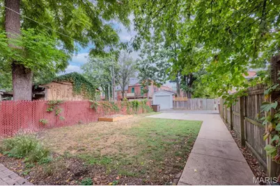 2414 S 11th Street, Saint Louis, MO 63104 - Photo 37