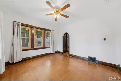230 W 6th Street, Hermann, MO 65041 - Photo 9