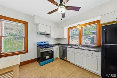 109 Lawrence Avenue, Ferguson, MO 63135 - Photo 15