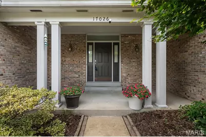 17026 Kimwood Court, Chesterfield, MO 63005 - Photo 3
