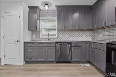 4593 Old Baumgartner Road, Oakville, MO 63129 - Photo 11