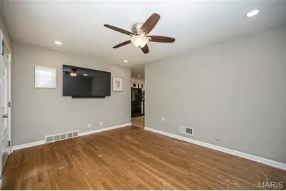 4345 Ringer Road, Mehlville, MO 63129 - Photo 5