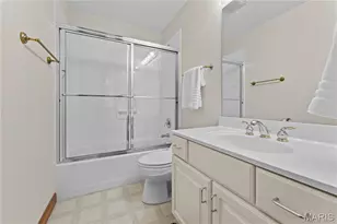 18 Overbrook Dr, Ladue, MO 63124 - Photo 35