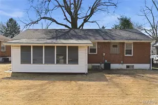 1083 Jennings Station Rd, Saint Louis, MO 63137 - Photo 17