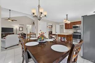 14904 Jockey Club Dr, Chesterfield, MO 63017 - Photo 13