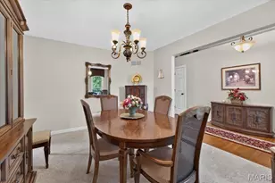 14904 Jockey Club Dr, Chesterfield, MO 63017 - Photo 7