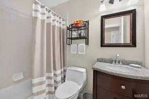 14904 Jockey Club Dr, Chesterfield, MO 63017 - Photo 25