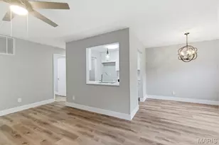 1209 Lofty Point Dr, Ballwin, MO 63021 - Photo 11