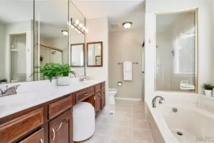 1843 Shadywood Ct, Chesterfield, MO 63017 - Photo 27