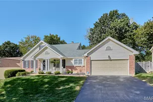 1843 Shadywood Ct, Chesterfield, MO 63017 - Photo 1