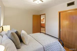 6920 Wanda Ct, Saint Louis, MO 63116 - Photo 9