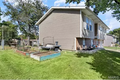 1105 Market Street, Saint Genevieve, MO 63670 - Photo 3