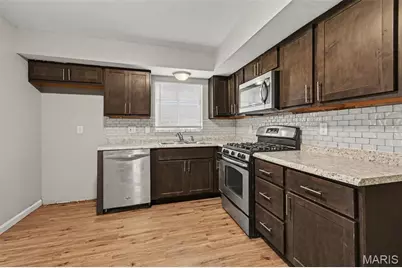 95 Sackett Drive, Florissant, MO 63033 - Photo 5