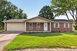 1008 N Duchesne Dr, Saint Charles, MO 63301 - Photo 1