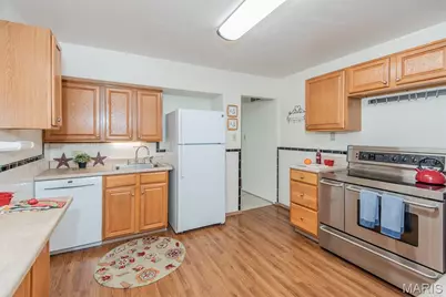 330 Derhake Road, Florissant, MO 63031 - Photo 13