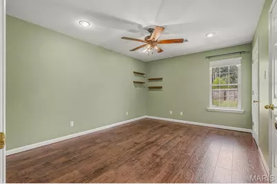 913 S Sutton Place, Kennett, MO 63857 - Photo 15