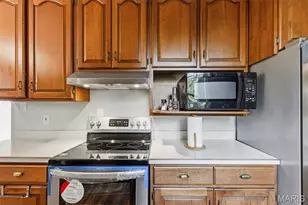 19710 Old Jamestown Rd, Florissant, MO 63034 - Photo 23