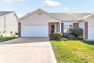 447 Angelique Pl, Saint Charles, MO 63303 - Photo 1