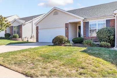 447 Angelique Place, Saint Charles, MO 63303 - Photo 3