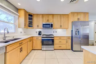 12543 Merrick Dr, Saint Louis, MO 63146 - Photo 17
