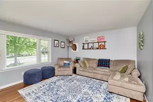 1127 Caulks Hill Rd, Saint Charles, MO 63304 - Photo 5