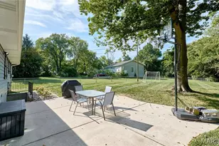 1127 Caulks Hill Rd, Saint Charles, MO 63304 - Photo 27