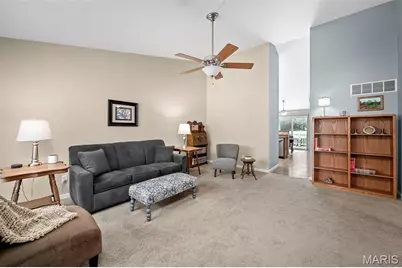 17 Belmonte Court, Lake Saint Louis, MO 63368 - Photo 3