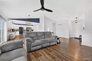 309 Carolyn Cir, Wright City, MO 63390 - Photo 11