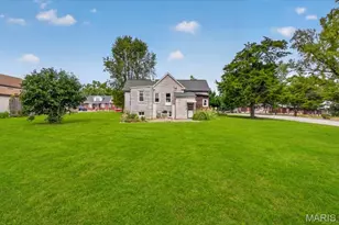 9500 W Milton Ave, Saint Louis, MO 63114 - Photo 29
