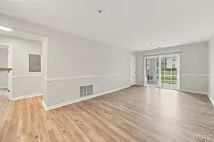 660 Materdie Ln, Florissant, MO 63031 - Photo 5