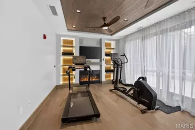 8250 Forsyth Boulevard #409, Clayton, MO 63105 - Photo 37