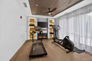 8250 Forsyth Blvd, Clayton, MO 63105 - Photo 37