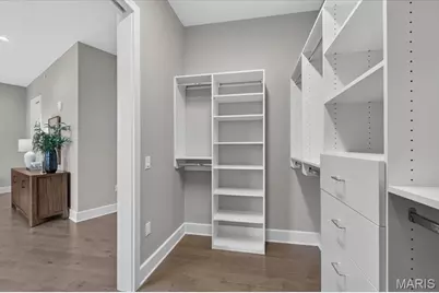 8250 Forsyth Boulevard #409, Clayton, MO 63105 - Photo 25