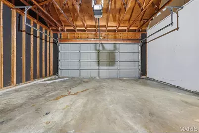 12053 La Padera, Florissant, MO 63033 - Photo 25